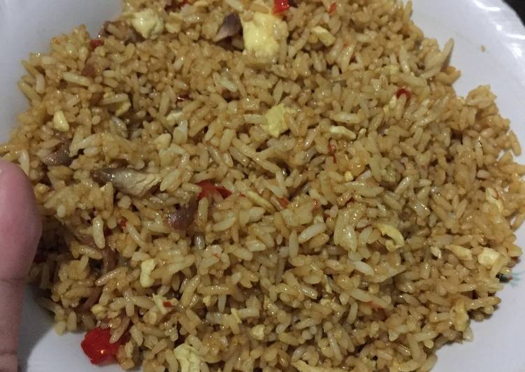 Resep Nasi goreng ayam scramble egg oleh A putri - Cookpad