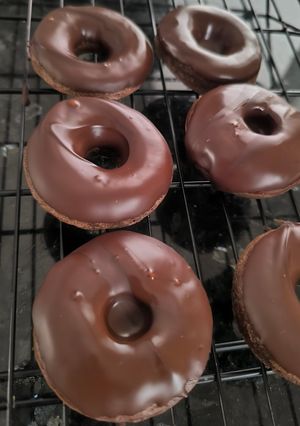 Una foto de Roscos de chocolate, avena y plátano
