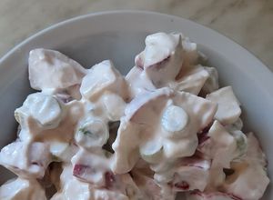 Tavaszi tejfölös - újhagymás reteksaláta recept fotója