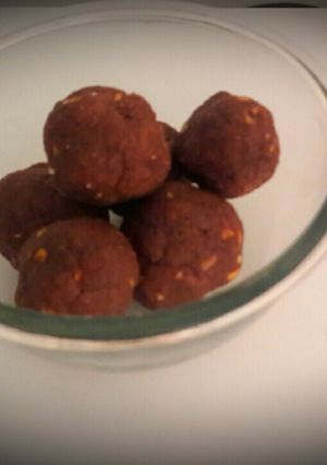 A picture of Ragi laddoo.