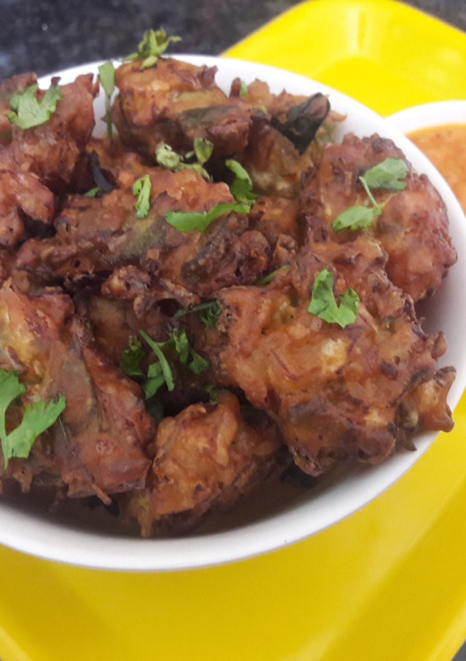 முட்டைகோஸ் கேப்ஸிகம் பகோடா செய்முறை முக்கிய புகைப்படம்