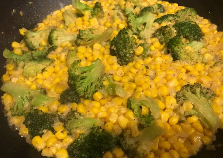 Recipe of Appetizing Garlic Buttery Corn and Broccoli