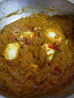 முட்டை கிரேவி(egg gravy recipe in tamil) செய்முறை முக்கிய புகைப்படம்