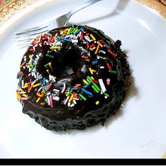 A picture of Big Chocolate Cake Donut.