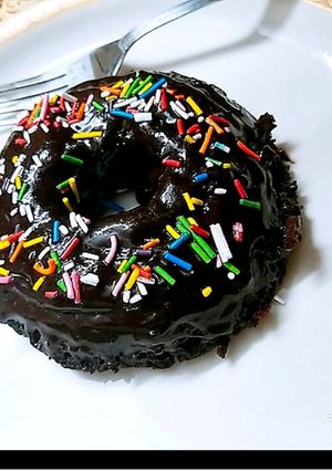 A picture of Big Chocolate Cake Donut.