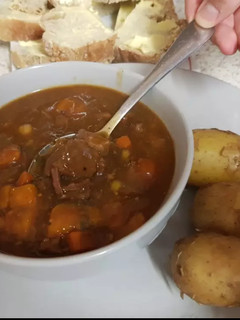 A picture of My Mixed Beef Stew 😘.
