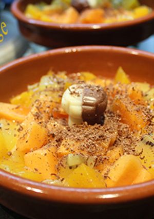 Foto principal de Yogurt con melón, kiwi y melocotón
