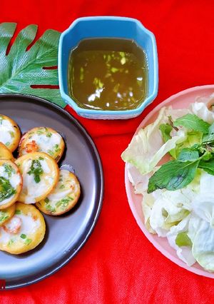Hình của món Bánh khọt tôm mực cốt dừa.