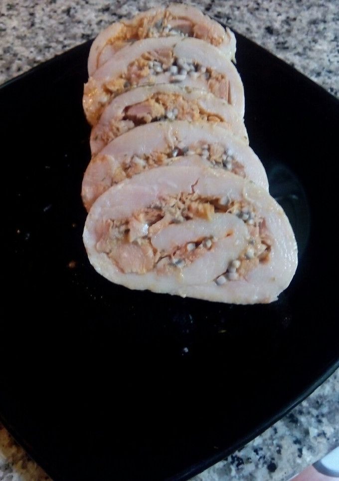 Una foto de Pechuga de pollo rellena a baja temperatura
