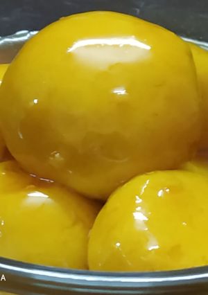A picture of Mango rasogolla.