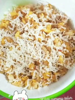 Foto resep MPASI Nasi goreng telur yampung keju 1yo