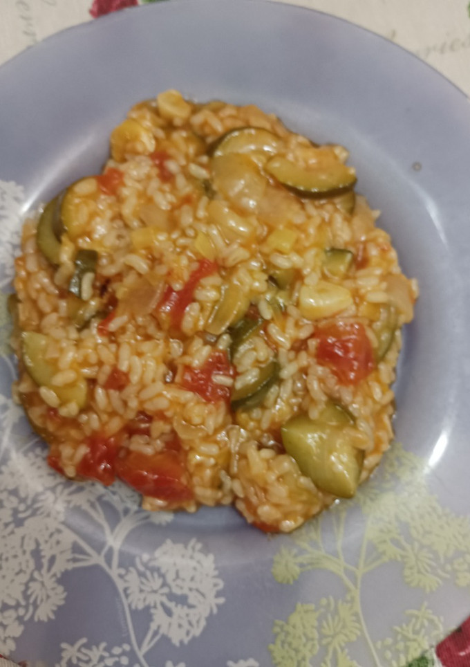 Una foto de Arroz con calabacines