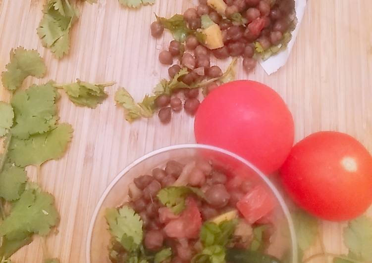 Simple Way to Make Appetizing Nutritious and healthy $Rich in protein black chana chaat