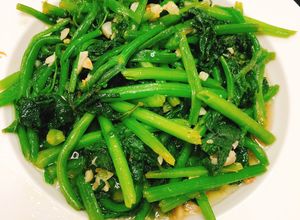 Hình của món Rau bí xào tỏi.