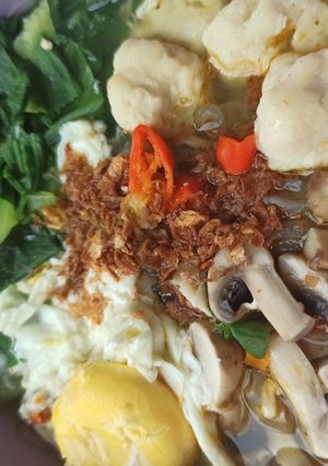 Foto resep Mie Shirataki kuah kari ayam debm