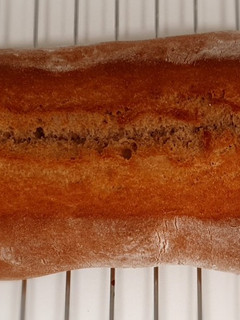 Una foto de Pan casero de espelta integral