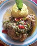 Pollo escabechado con arvejas acompañado con arroz amarillo 😃