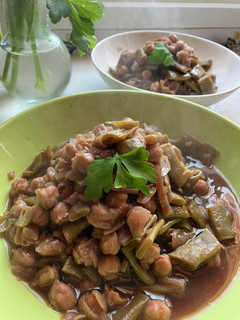 Una foto de Potaje de garbanzos con verduras y especias sabor Cookpad