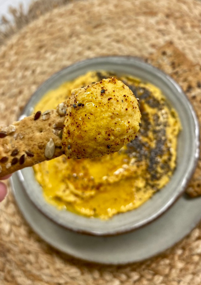 Una foto de Hummus de calabaza