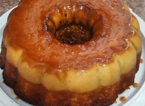 Una foto de Flancocho mitad flan mitad bizcocho
