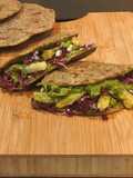 Piadina con gambi di broccoli, feta, pesto di broccoli e spinaci