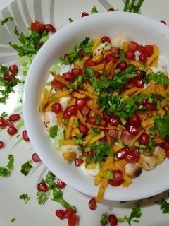 મખાણા ફરાળી ચાટ (Makhana Farali Chaat Recipe In Gujarati) રેસીપી મુખ્ય ફોટો