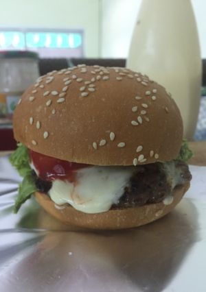 Hình của món Bánh Hamburger ngon như ngoài hàng !.