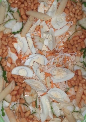 A picture of Vegetable N macroon salad.