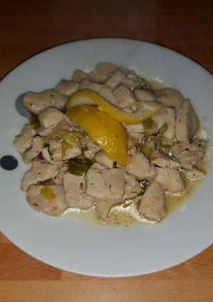 Una foto de Pollo al jengibre y limón