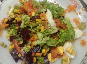 Una foto de Ensalada mixta