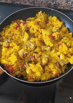 Una foto de Arroz con costillas de cerdo y coliflor