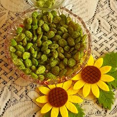 A picture of Paan Raisins.