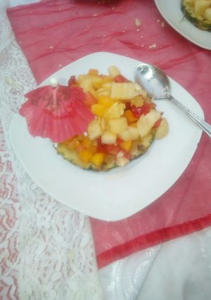 A picture of Mixed fruit on the rock.