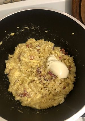Una foto de Pasta a la carbonara 🍝