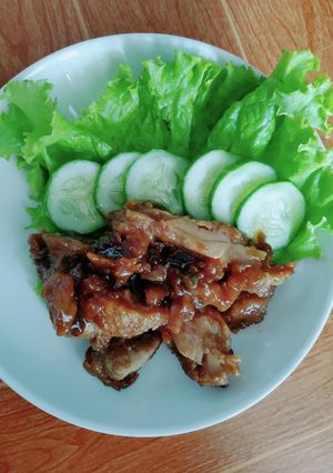 Hình của món Thịt gà sốt nước tương.