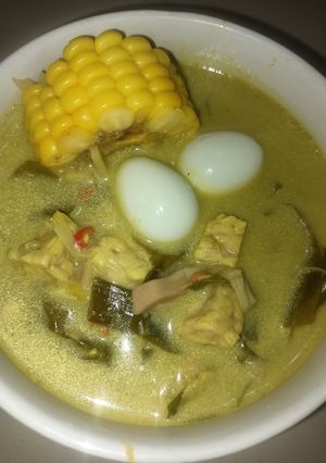 Foto resep Lodeh rebung,nangka muda,tempe,daun melinjo jagung & telur puyuh
