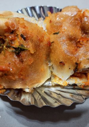 मसाला पाव (masala pav recipe in marathi) रेसिपी चे मुख्य फोटो 
