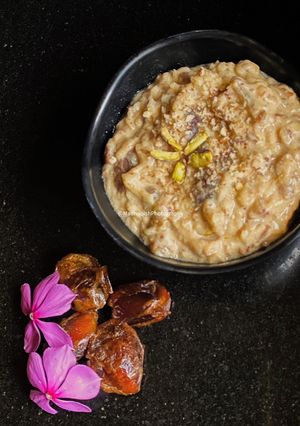 A picture of Khajur Kheer.