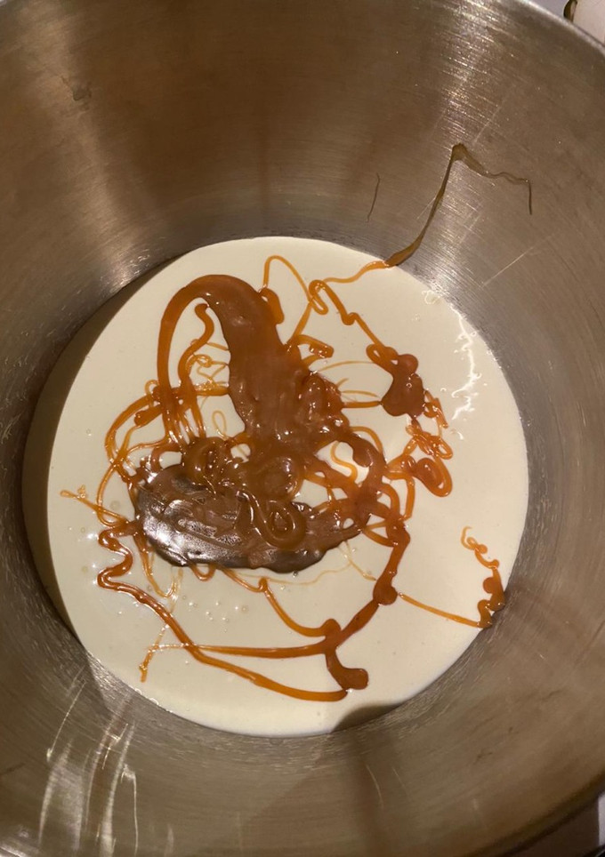 Una foto de Dulces recuerdos (Helado de caramelo salado)