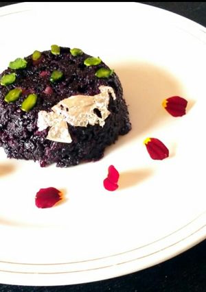 A picture of Kali gajar ka halwa.