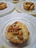 Pere al forno con zola, noci e miele