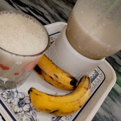 A picture of Banana shake.