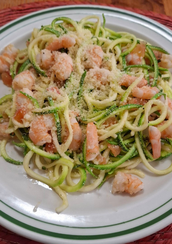Una foto de Espagueti de calabacitas con camarones