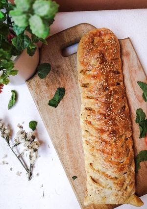 A picture of Chicken bread.