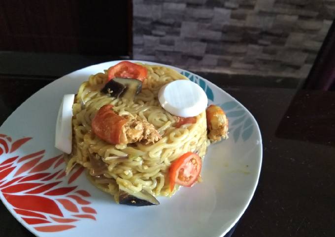 Buttered seafood noodles