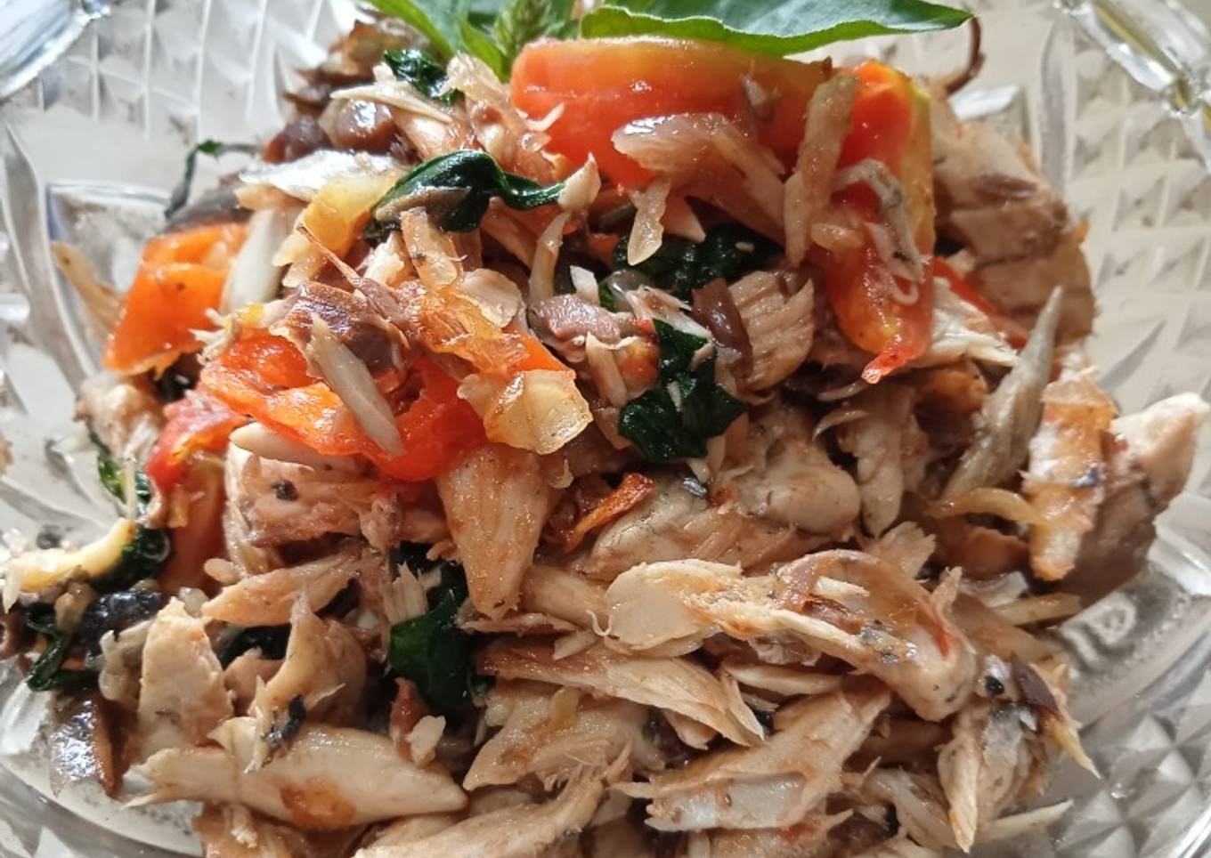Suwir tongkol kemangi