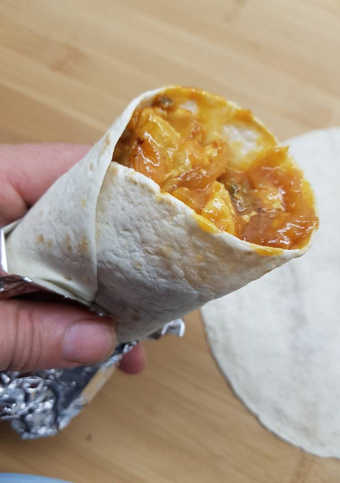 Una foto de Fajitas de pollo con nopales y calabaza