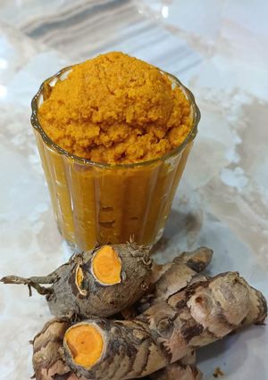 A picture of Turmeric Fresh and Raw (Preserve).