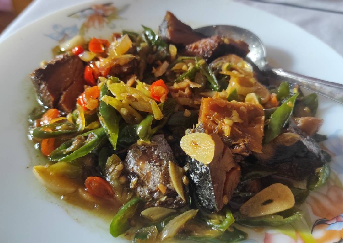Oseng Tongkol Lombok Ijo Pedas
