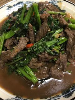 芥蘭炒牛肉 的食譜成品照片